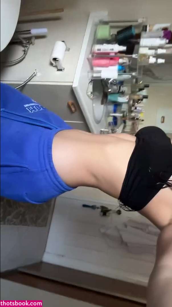 Sabrina Pezeshkian Photo #72