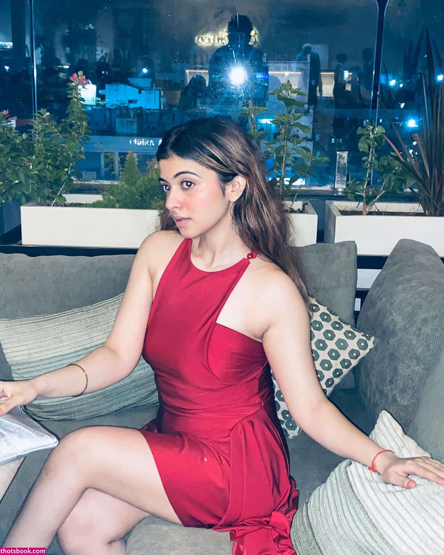 Riya Pandey Photo #11