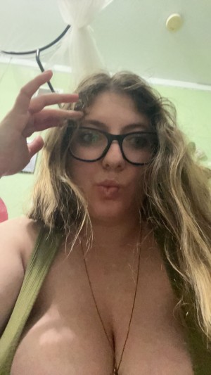 Tess Ferral Photo #10