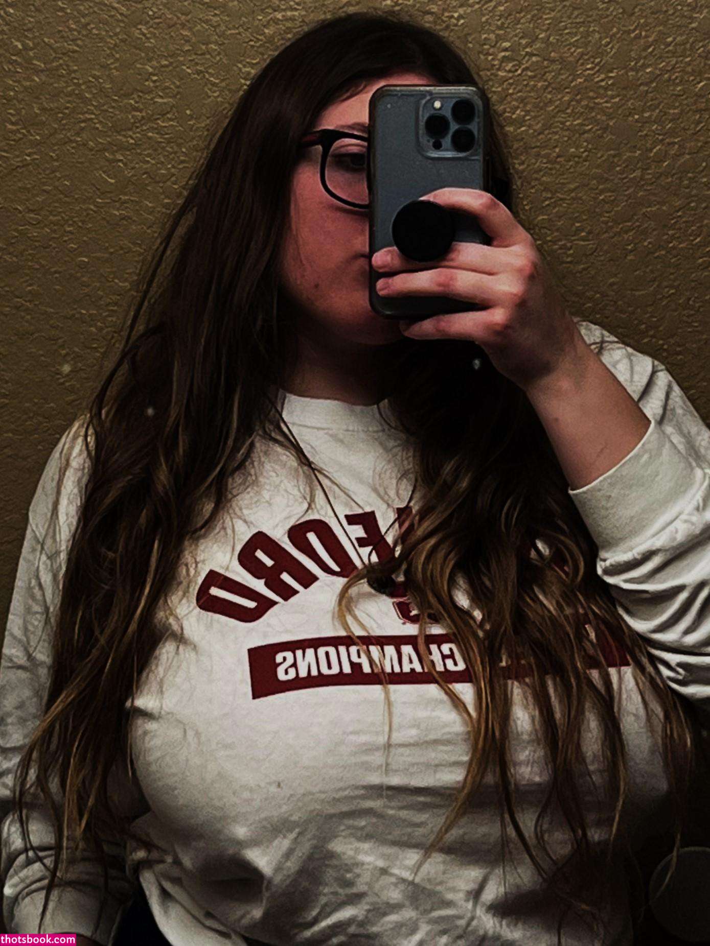 Tess Ferral Photo #15