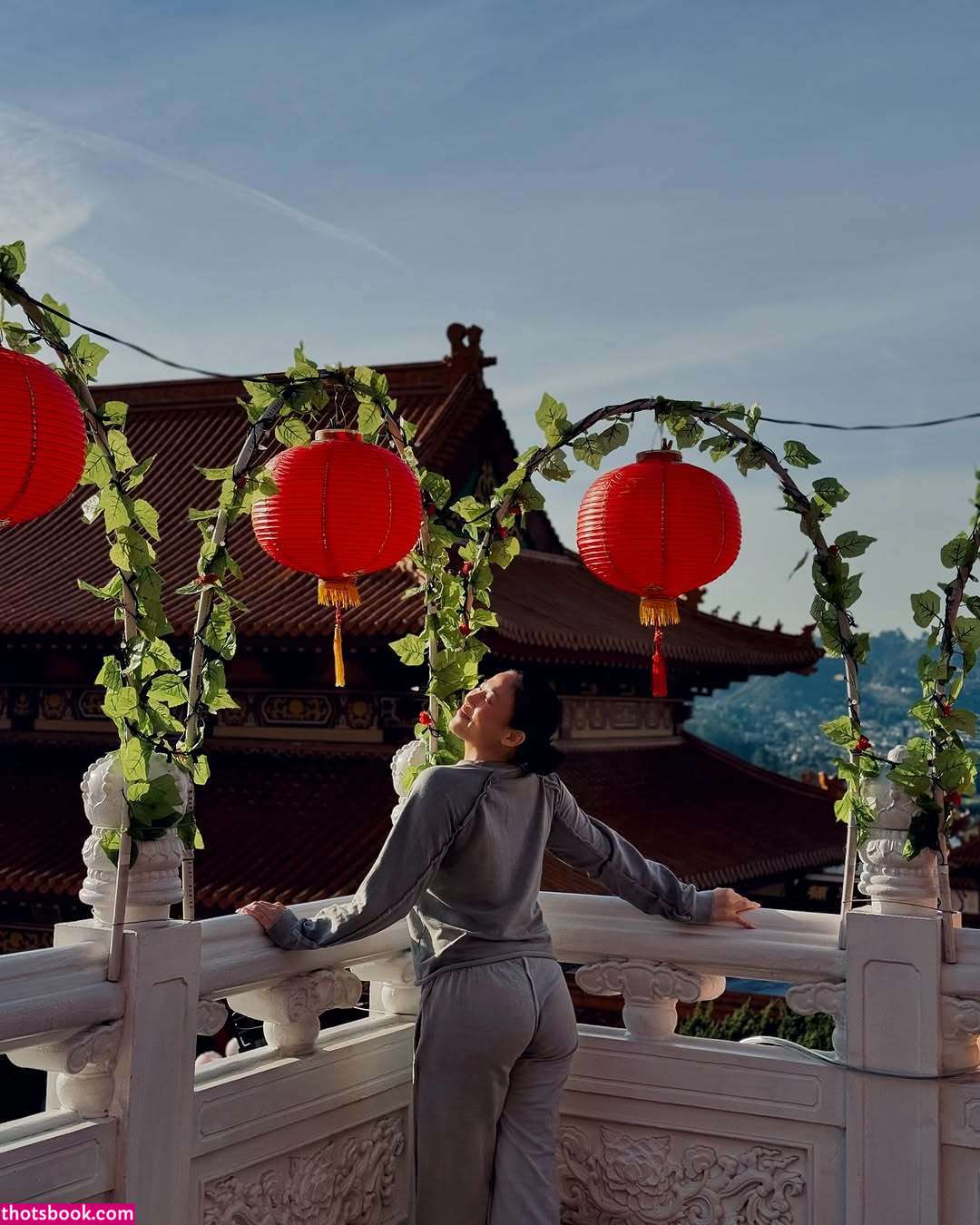 Yenni Huynh Photo #33