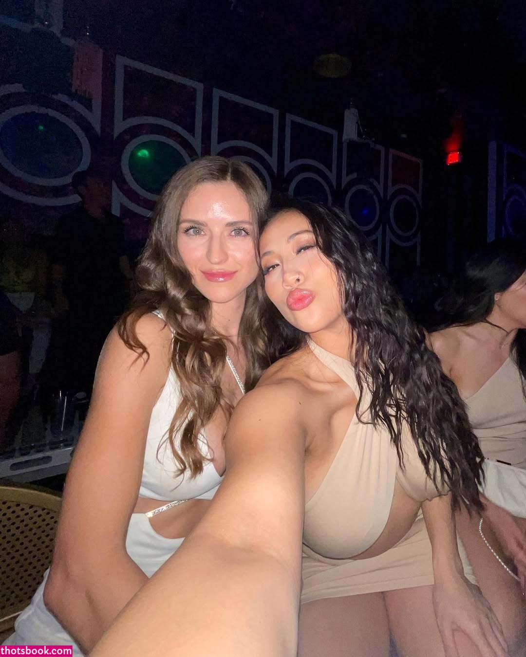 Yenni Huynh Photo #61