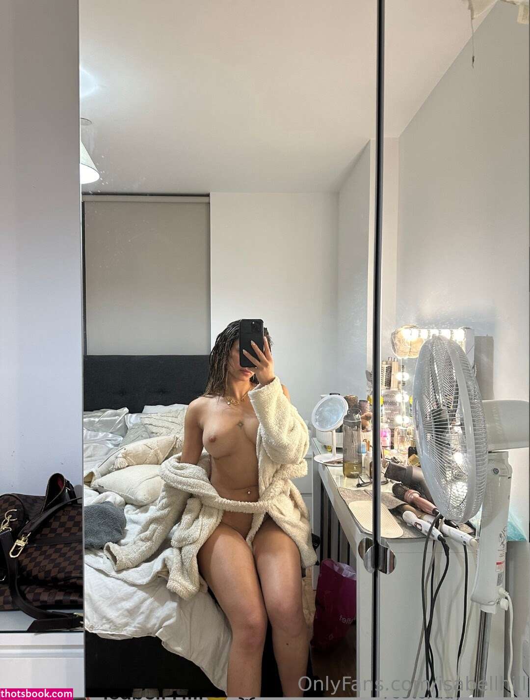 Isabell Hill Photo #9