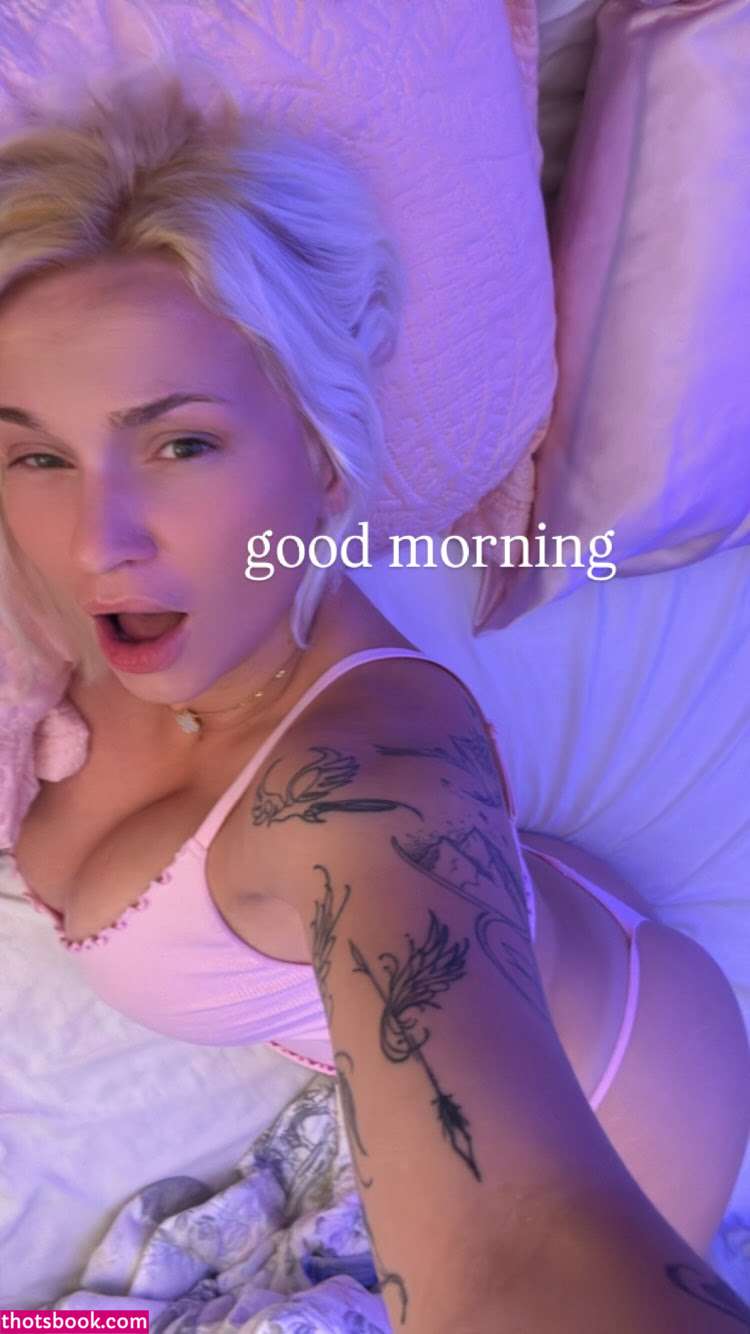 Zoie Burgher Photo #94