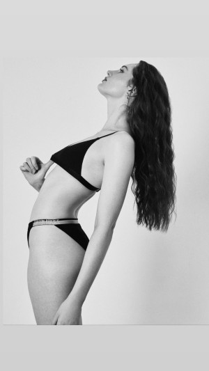 Erin Perise Photo #14