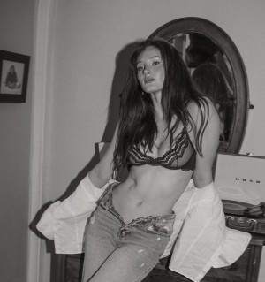 Erin Perise Photo #28