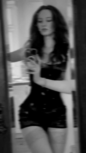 Erin Perise Photo #34