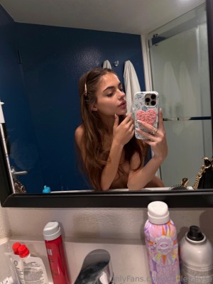 Kinsley Wyatt Photo #232