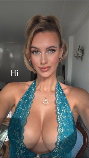 Veronika Rajek Photo #351