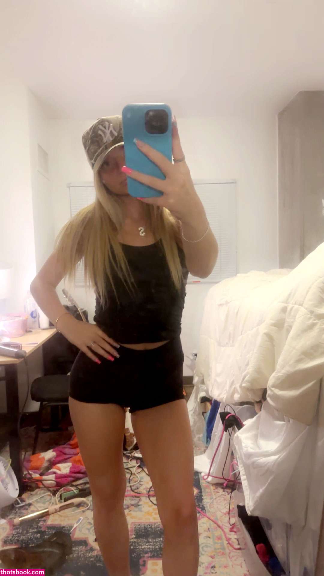 Shae Smolik Photo #3