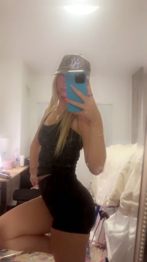 Shae Smolik Photo #6