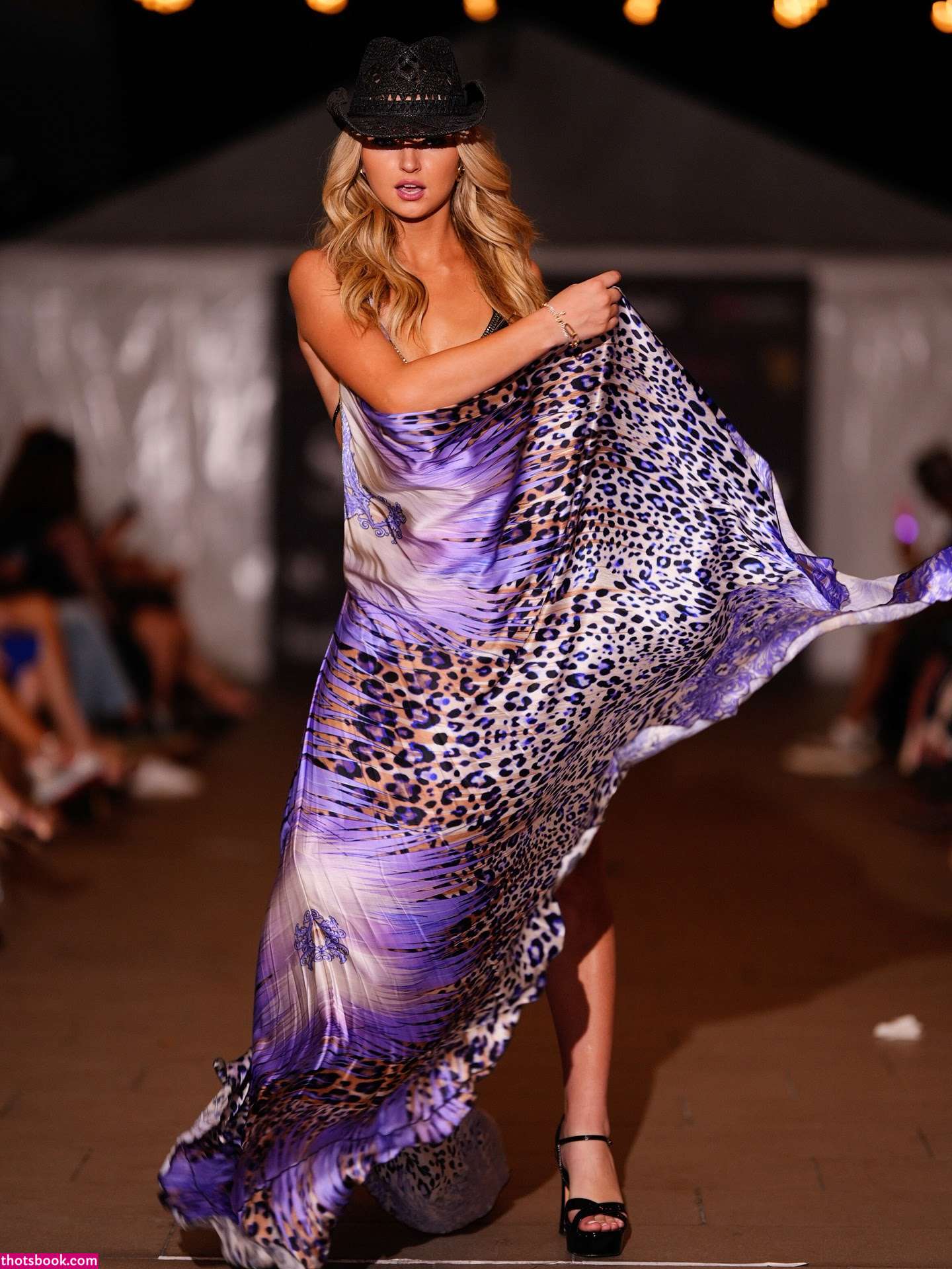 Shae Smolik Photo #25