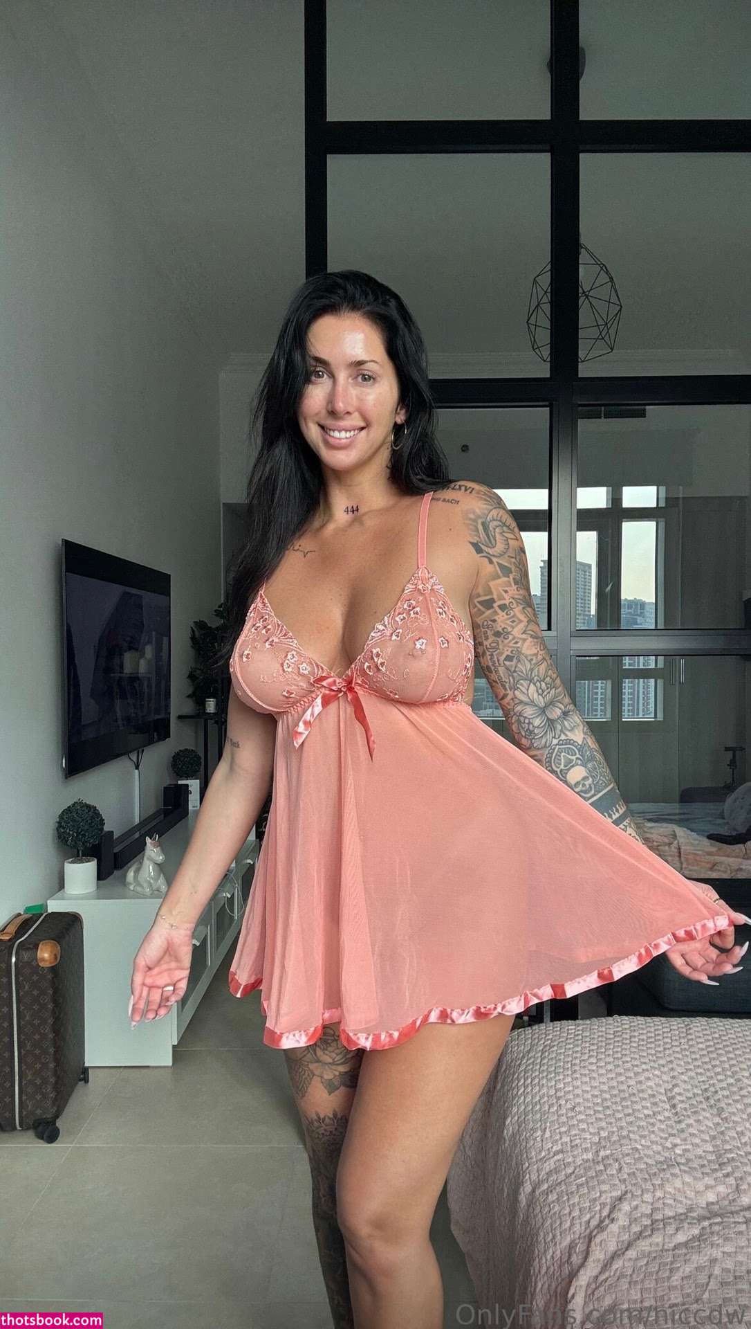 Nicole Drinkwater Photo #37