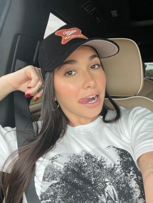 Karlee Grey Photo #324