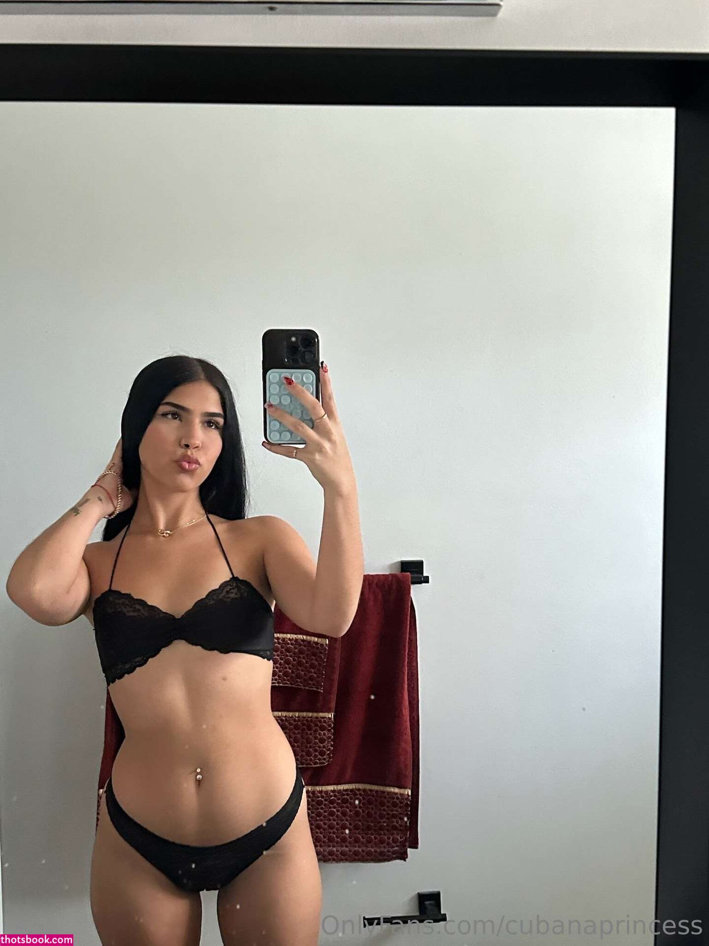 Thalia Rodriguez Photo #49