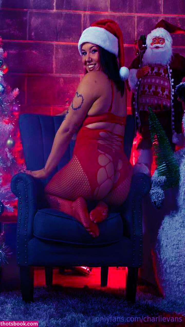 Charli Evans Photo #3