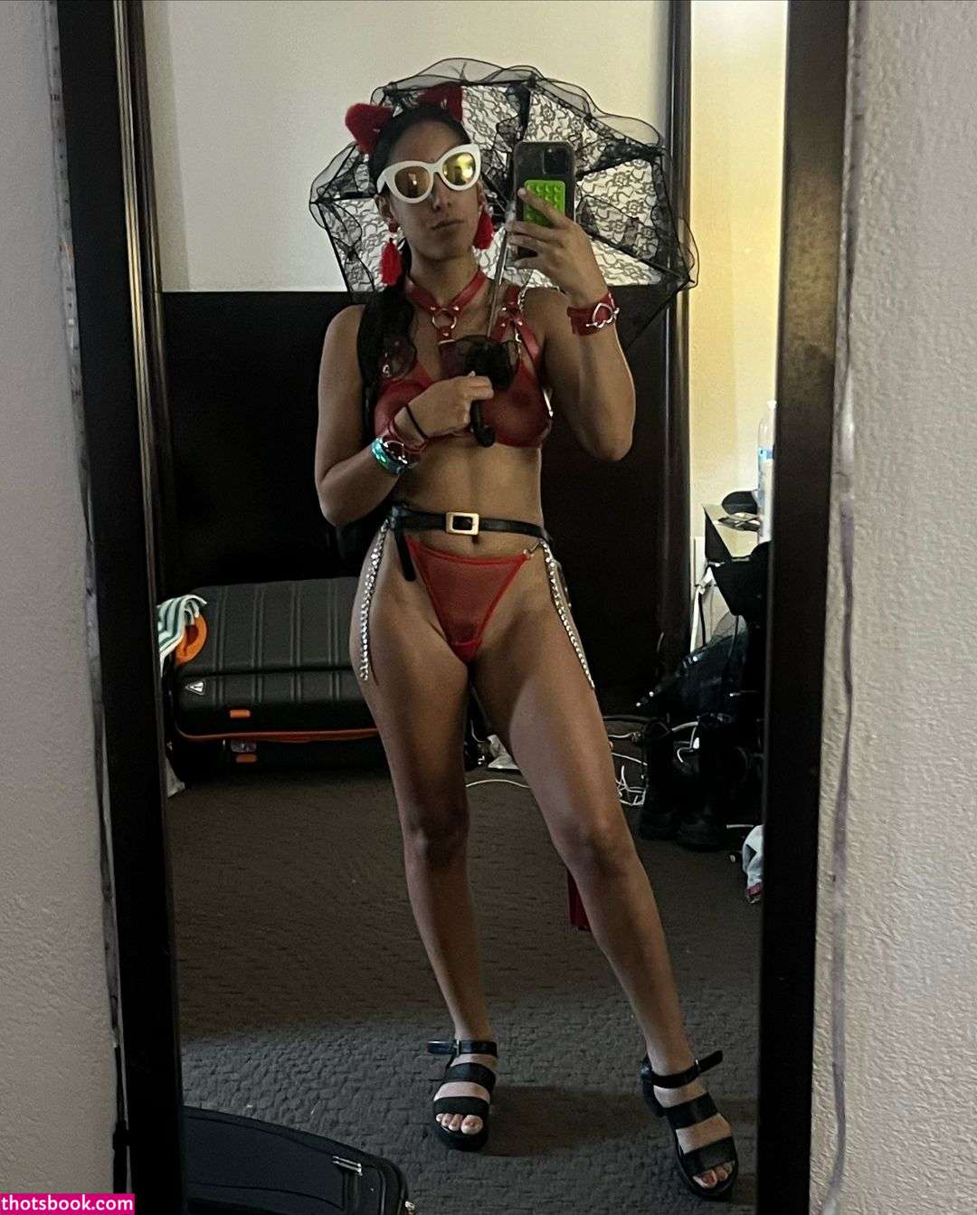 Claire Black Photo #25