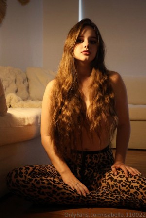 Isabella Ardley Photo #85