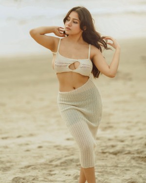 Simran Kaur Photo #3