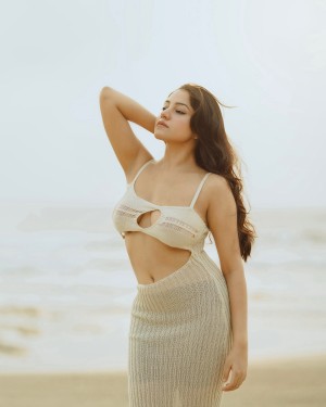 Simran Kaur Photo #7