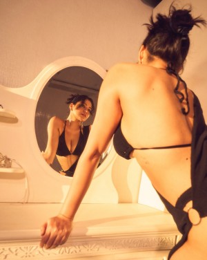 Simran Kaur Photo #14