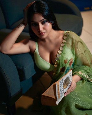 Simran Kaur Photo #23