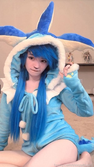 Sleepystrawbaby Photo #18