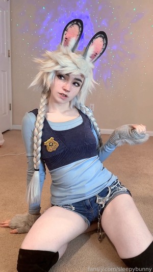 Sleepystrawbaby Photo #24