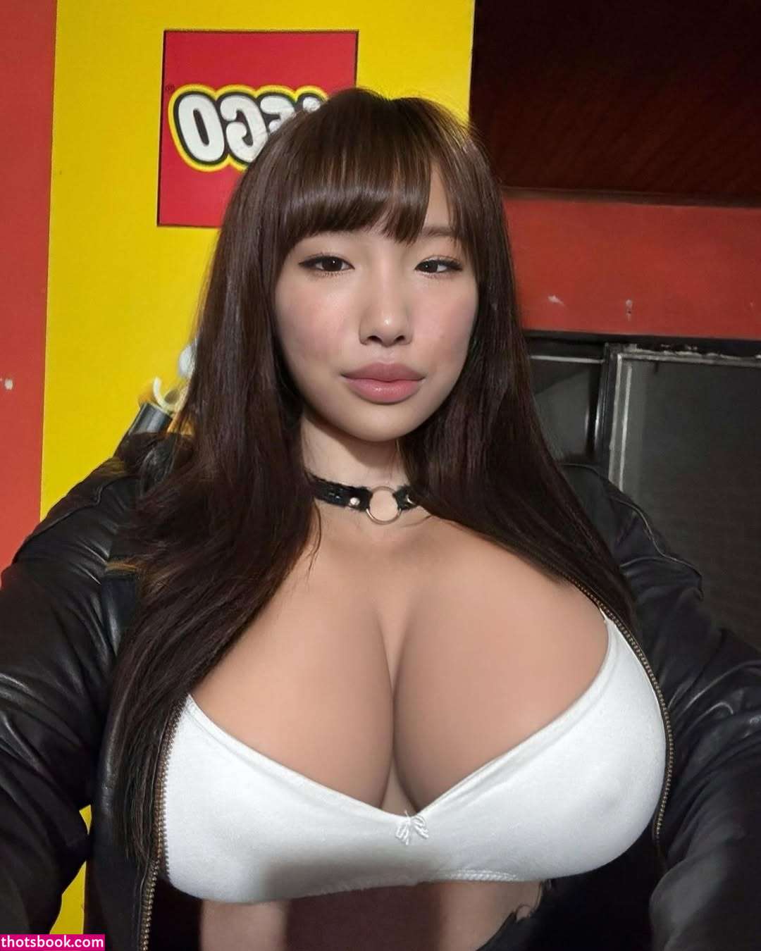 Samaela Ferrari Photo #7