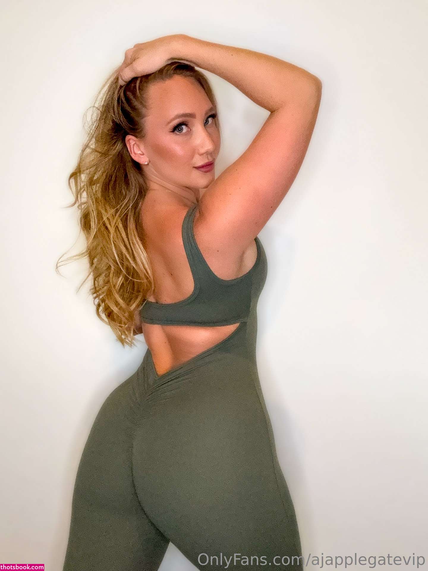 Aj Applegate Photo #249