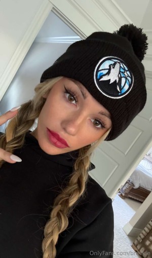 Breckie Hill Photo #575