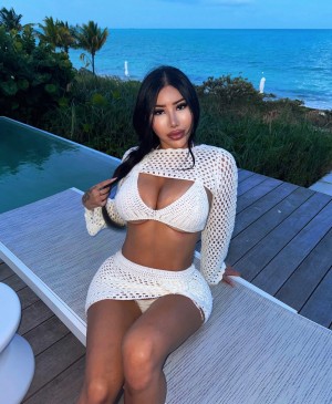 Krissssyxo Photo #56