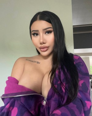 Krissssyxo Photo #68