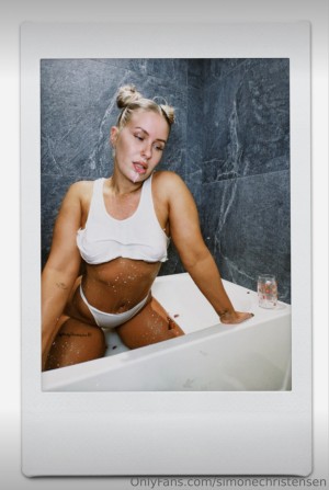 Simone Christensen Photo #191