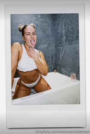 Simone Christensen Photo #192