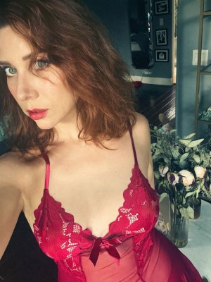 Hazel Hayes Photo #23