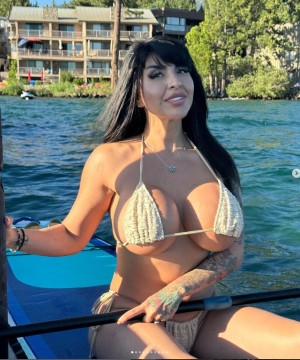 Alondra Roi Photo #6