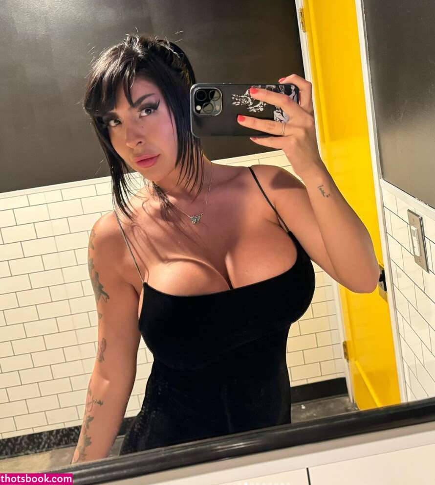 Alondra Roi Photo #25