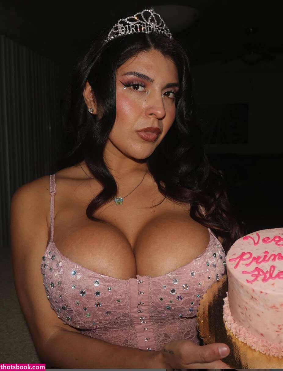 Alondra Roi Photo #55