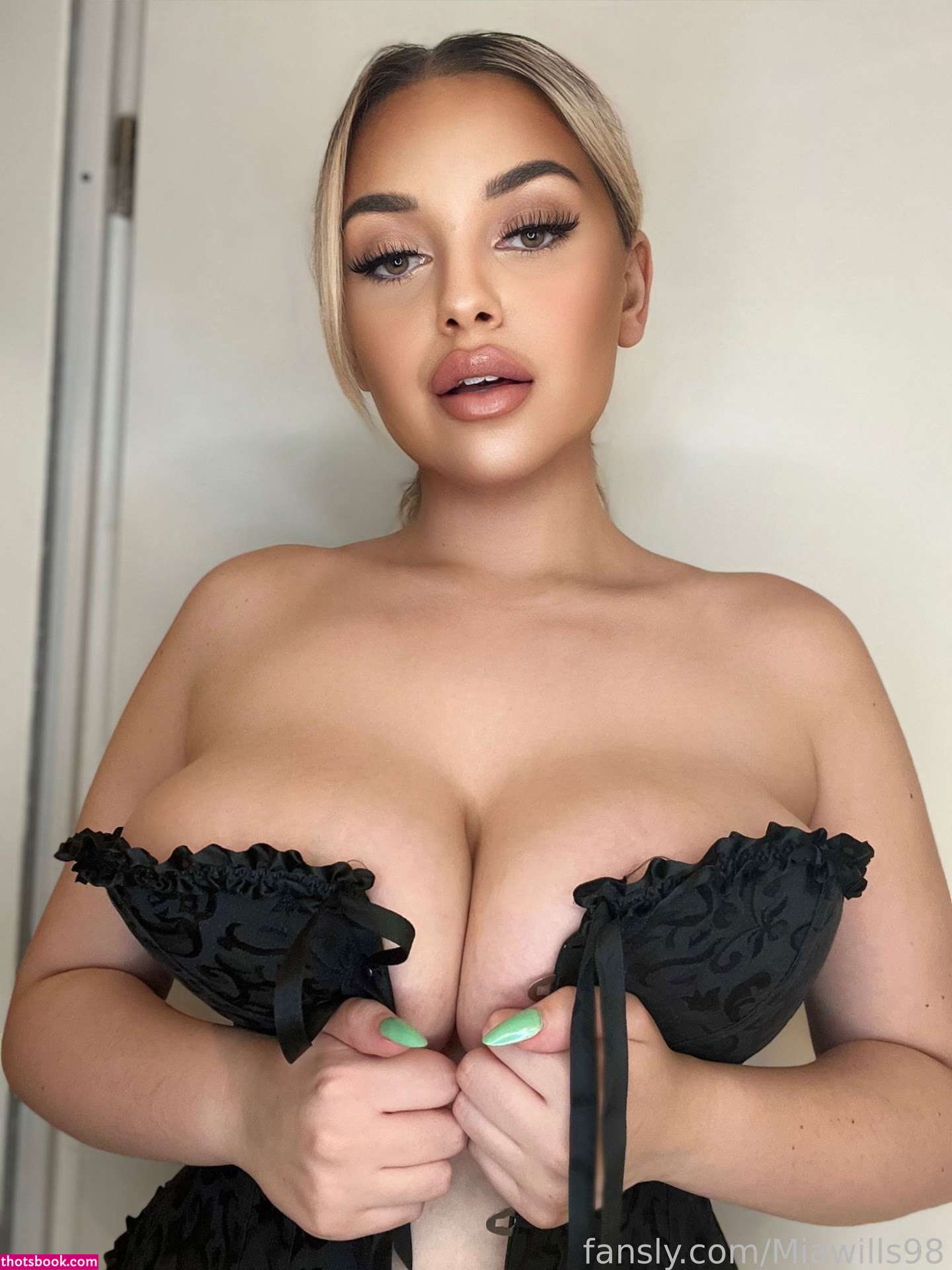 Miawilliams98 Photo #14