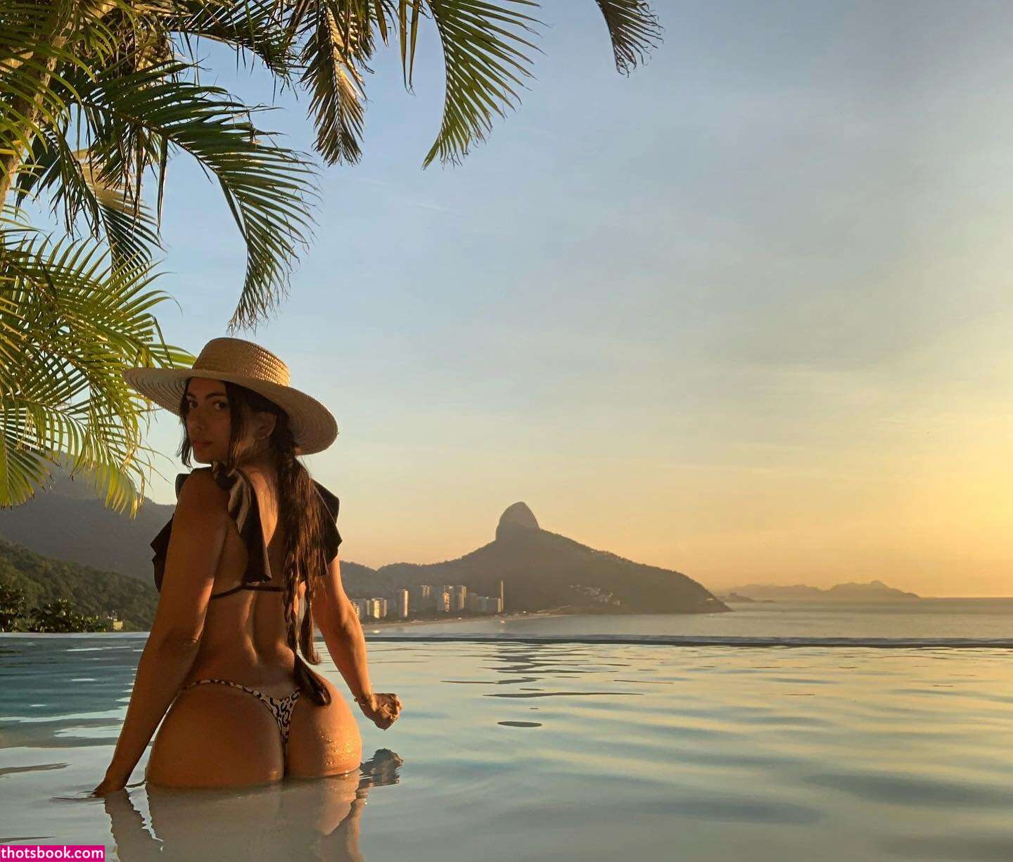 Fernanda Bande Photo #9