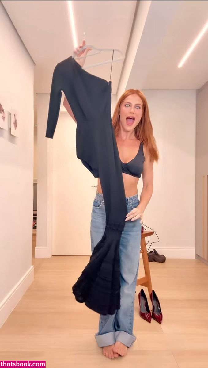 Giovanna Ewbank Photo #1