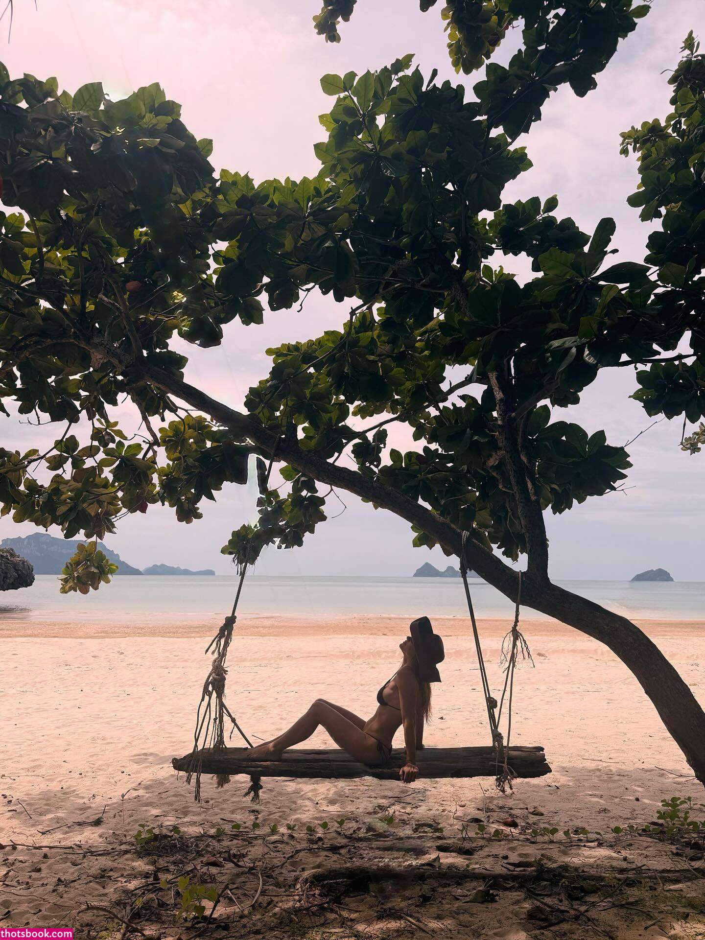 Giovanna Ewbank Photo #35