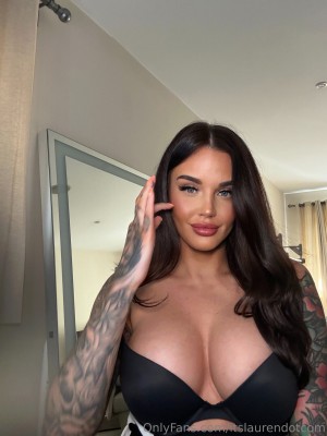 Itslaurendotcom Photo #17