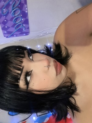 Sarynthia Photo #7
