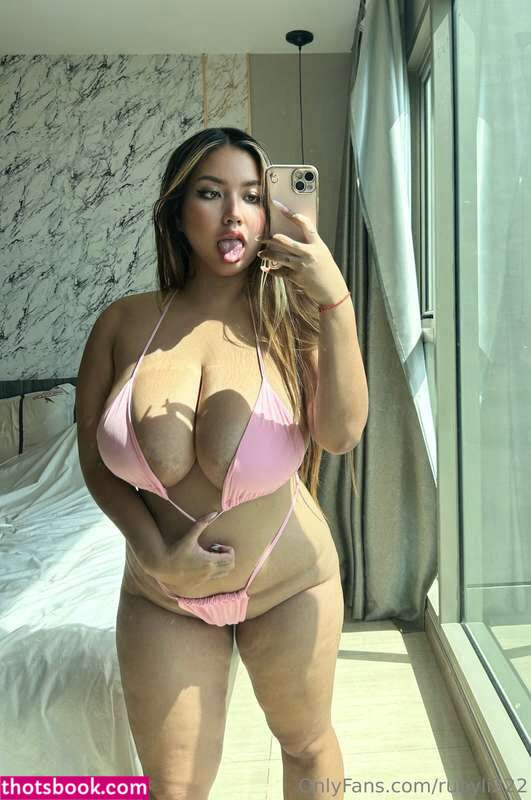 Song Panida Photo #94