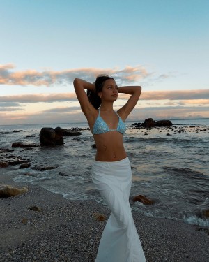 Zoe Manoek Photo #17