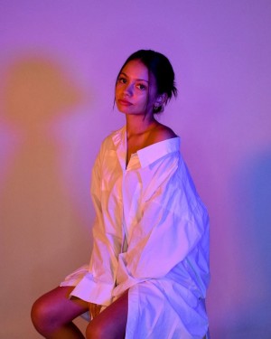 Zoe Manoek Photo #22