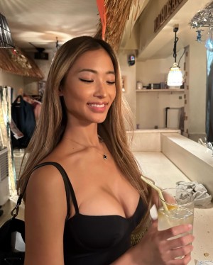 alisontsaii Photo #26