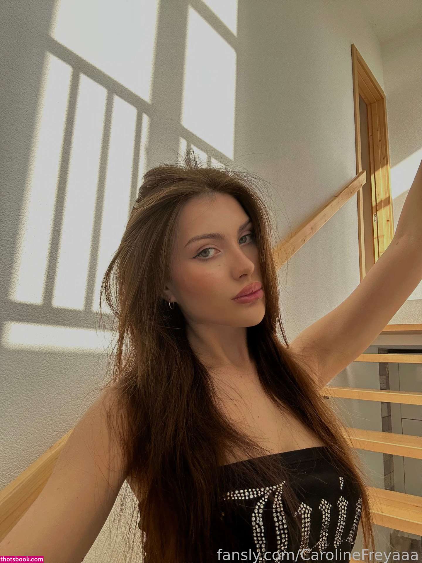 Carolinefreyaaa Photo #9